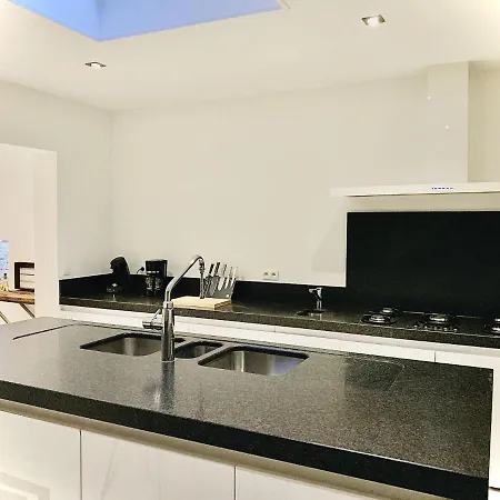 Attractive Holiday With Rooftop Terrace In Town Centre *