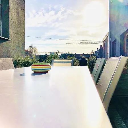Attractive Holiday With Rooftop Terrace In Town Centre Semesterbostad Nieuwpoort