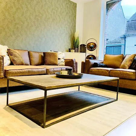 Semesterbostad Attractive Holiday With Rooftop Terrace In Town Centre Nieuwpoort