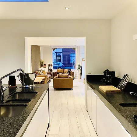 Attractive Holiday With Rooftop Terrace In Town Centre *